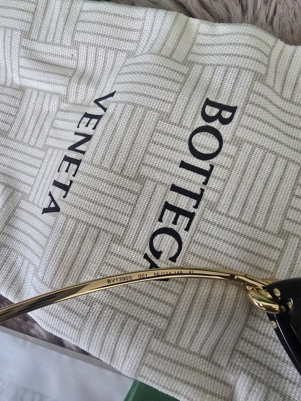 Bottega Veneta Bv1390s Knot Cat Eye Sunglasses - Picture 5 of 5